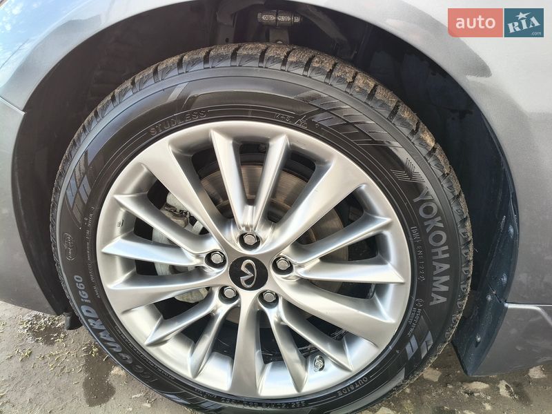 Седан Infiniti Q50 2020 в Львове