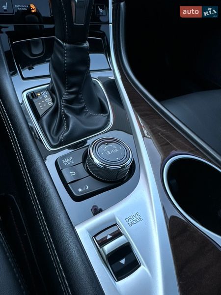 Седан Infiniti Q50 2017 в Киеве