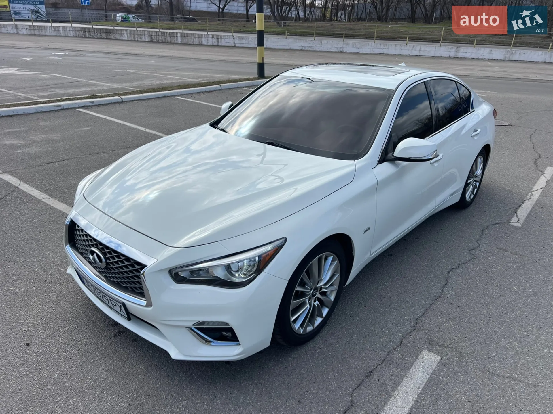 2017 Infiniti Q50 - мініатюра 7