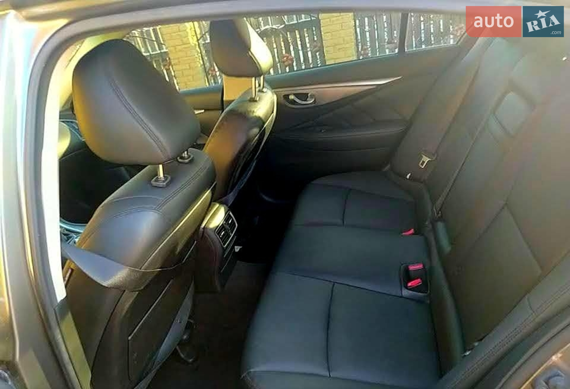 2017 Infiniti Q50 - мініатюра 10