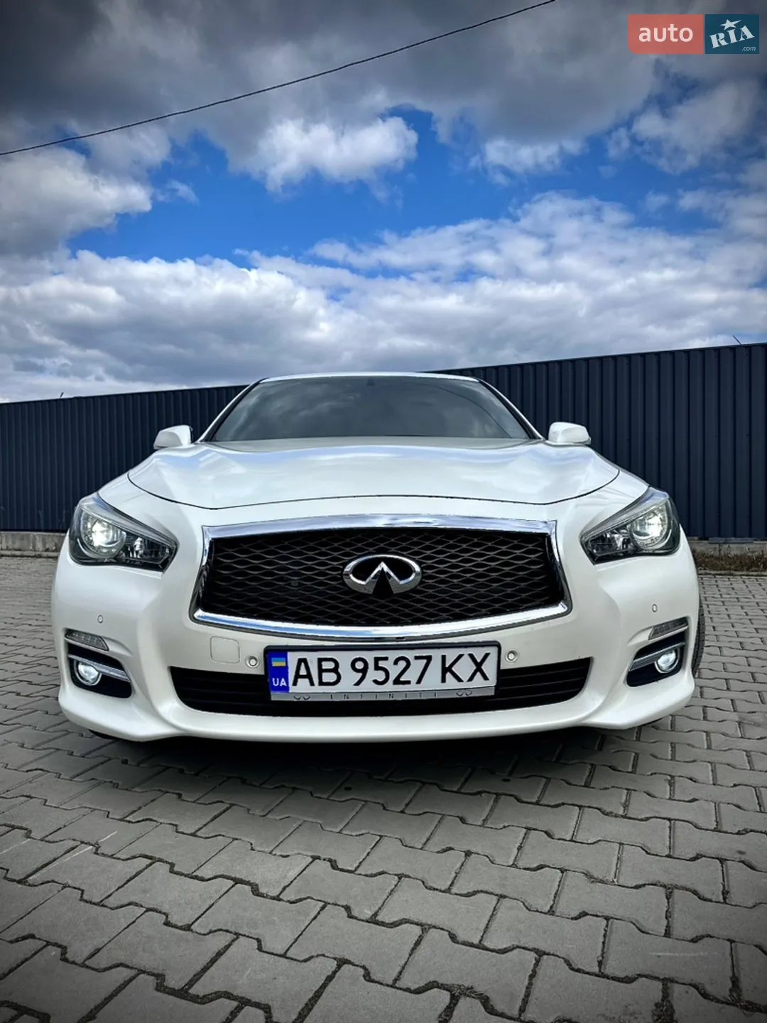 Infiniti Q50 2016 VIN JNKDV71E1GM551559 фото оголошення 11 з 72