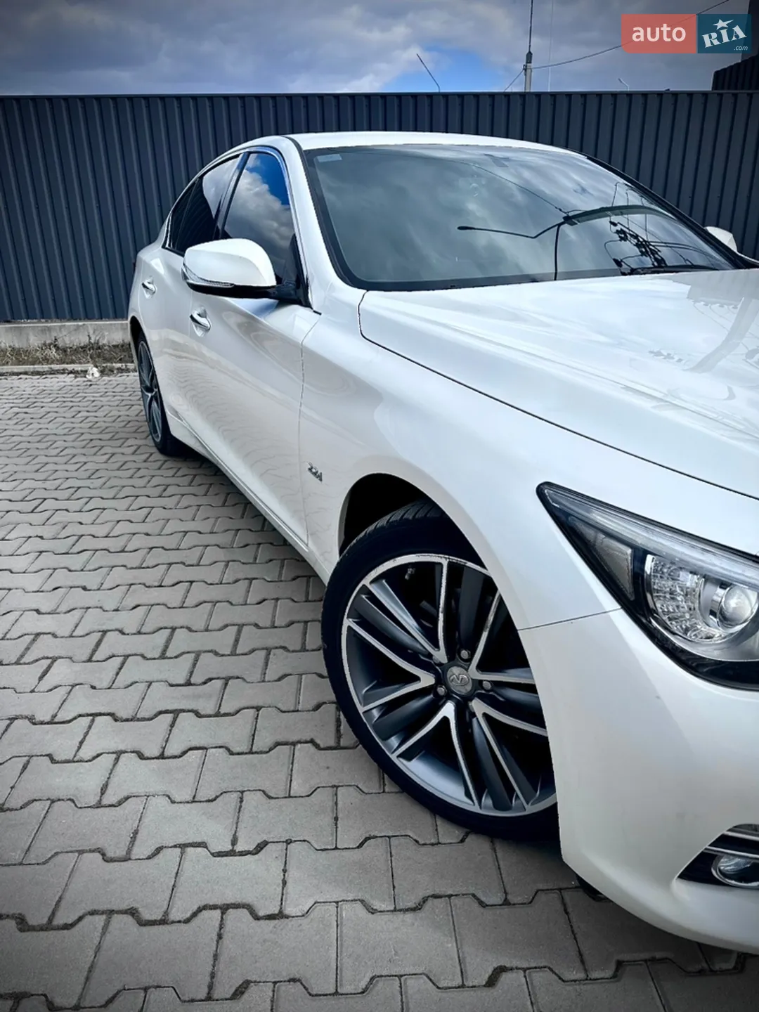 Infiniti Q50 2016 VIN JNKDV71E1GM551559 фото оголошення 7 з 72