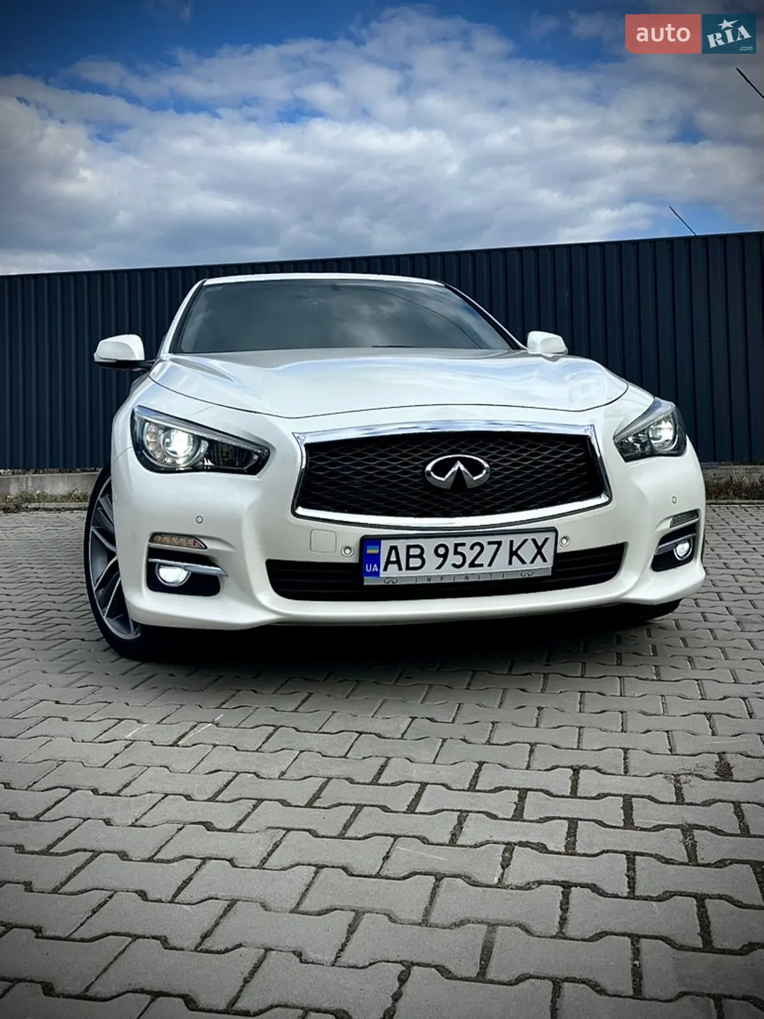 Infiniti Q50 2016 VIN JNKDV71E1GM551559 фото оголошення 9 з 72