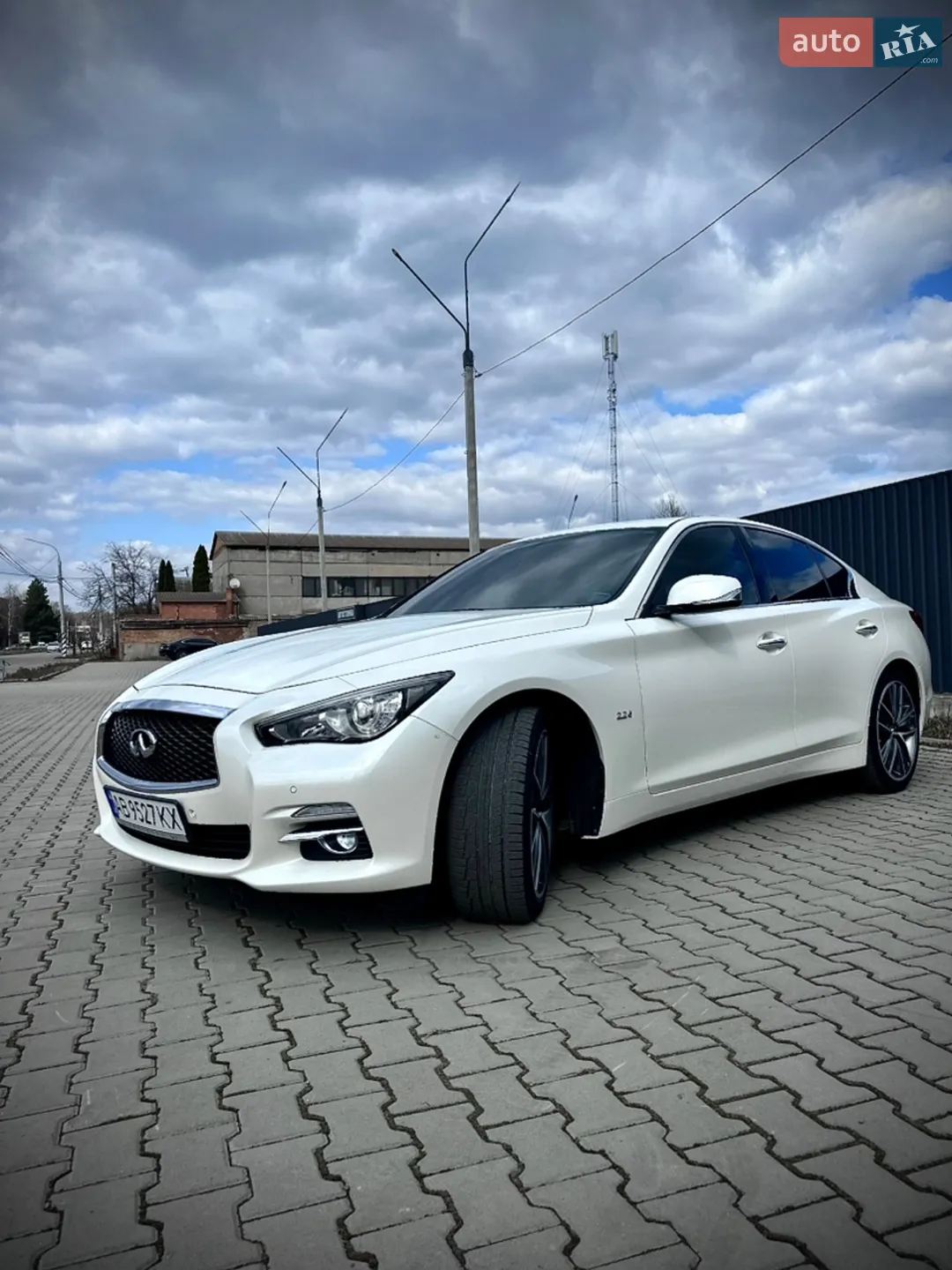Infiniti Q50 2016 VIN JNKDV71E1GM551559 фото оголошення 19 з 72