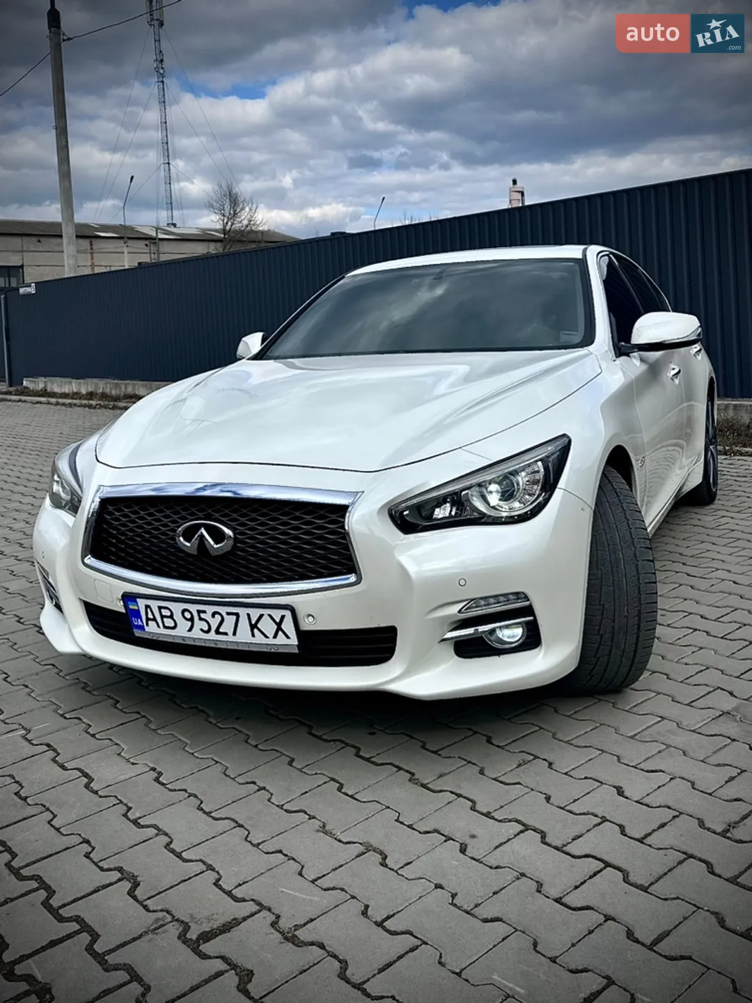 Infiniti Q50 2016 VIN JNKDV71E1GM551559 фото оголошення 15 з 72