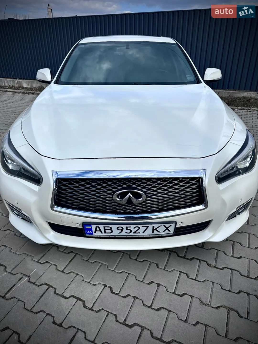 Infiniti Q50 2016 VIN JNKDV71E1GM551559 фото оголошення 12 з 72