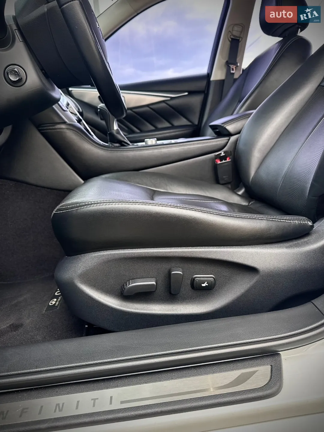 Infiniti Q50 2016 VIN JNKDV71E1GM551559 фото оголошення 61 з 72