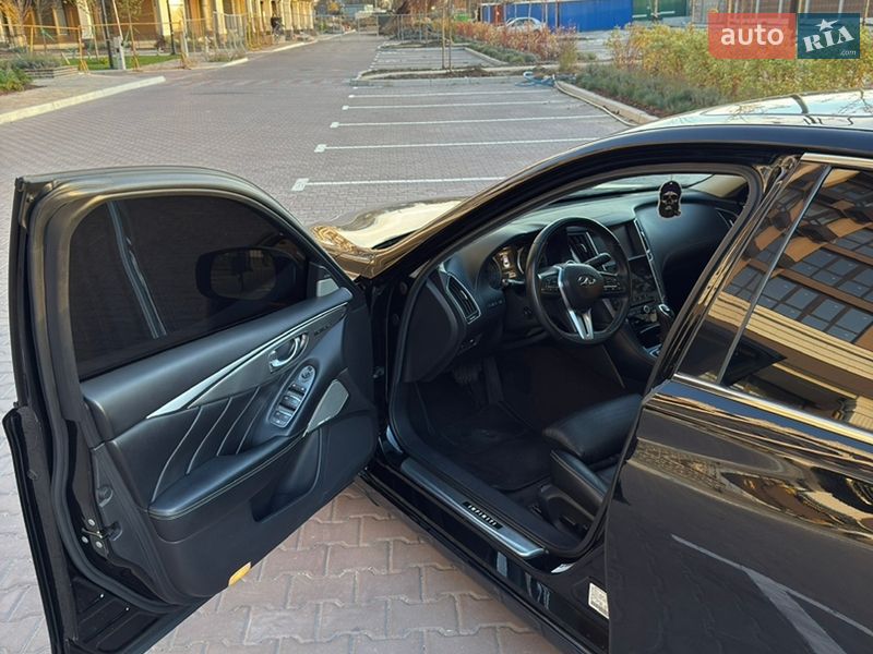 Седан Infiniti Q50 2019 в Киеве