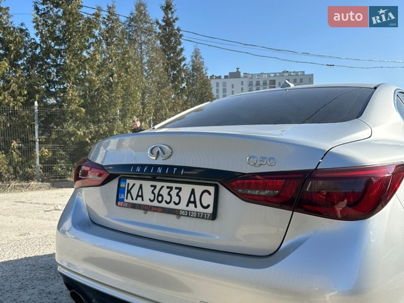 Седан Infiniti Q50 2017 в Львові