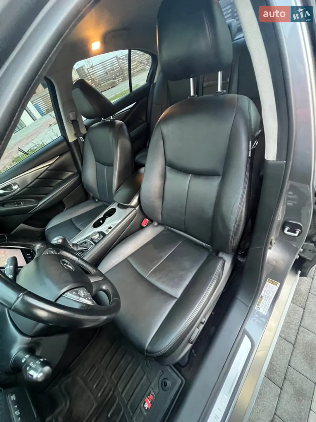 2017 Infiniti Q50 - мініатюра 25