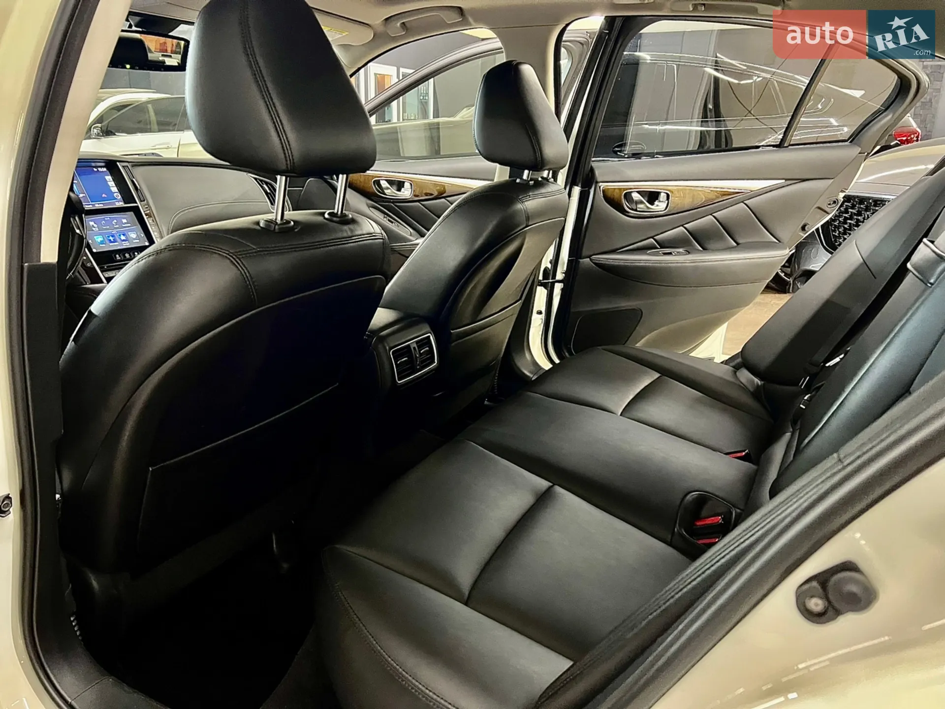 2018 Infiniti Q50 - мініатюра 17