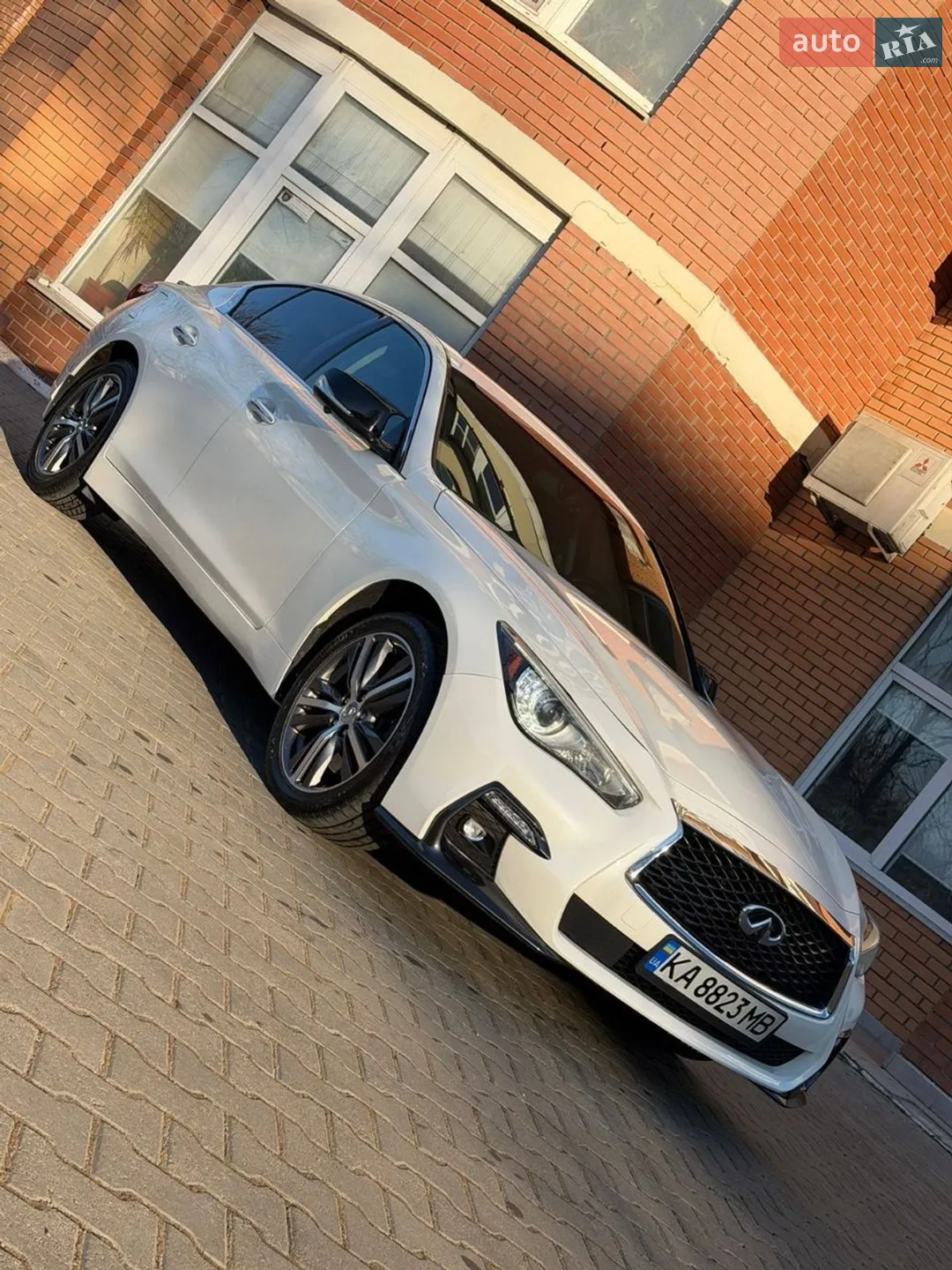 2017 Infiniti Q50 - фото 1