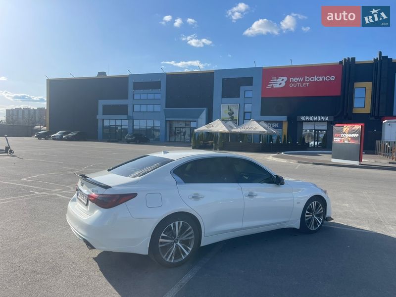 Седан Infiniti Q50 2017 в Киеве