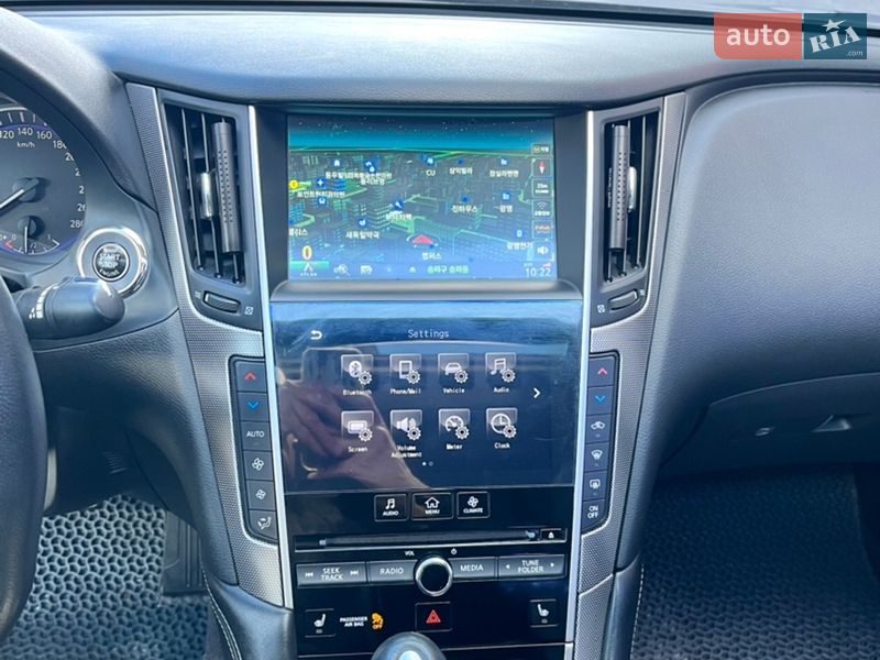 Седан Infiniti Q50 2016 в Виннице