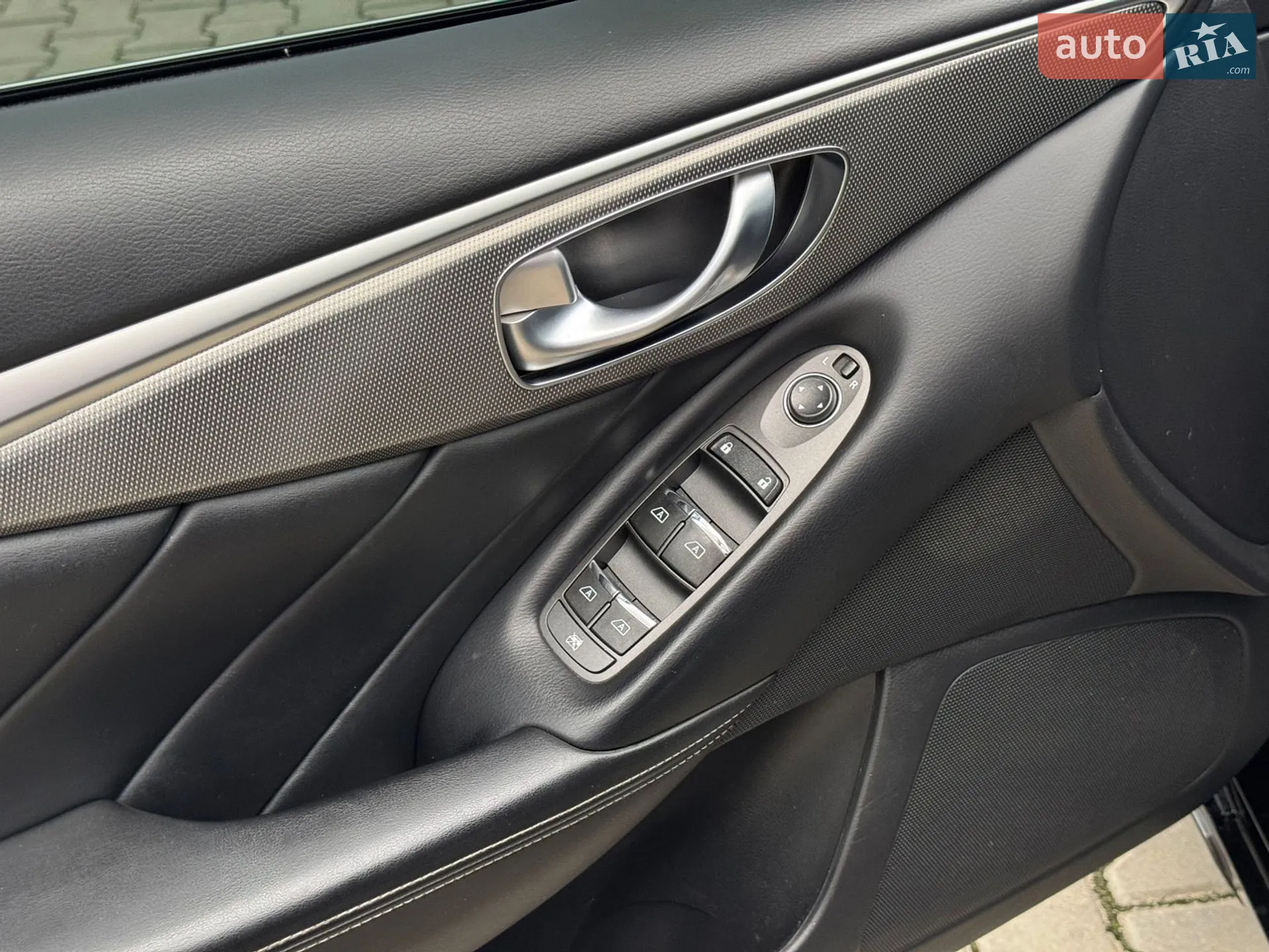 2017 Infiniti Q50 - мініатюра 10