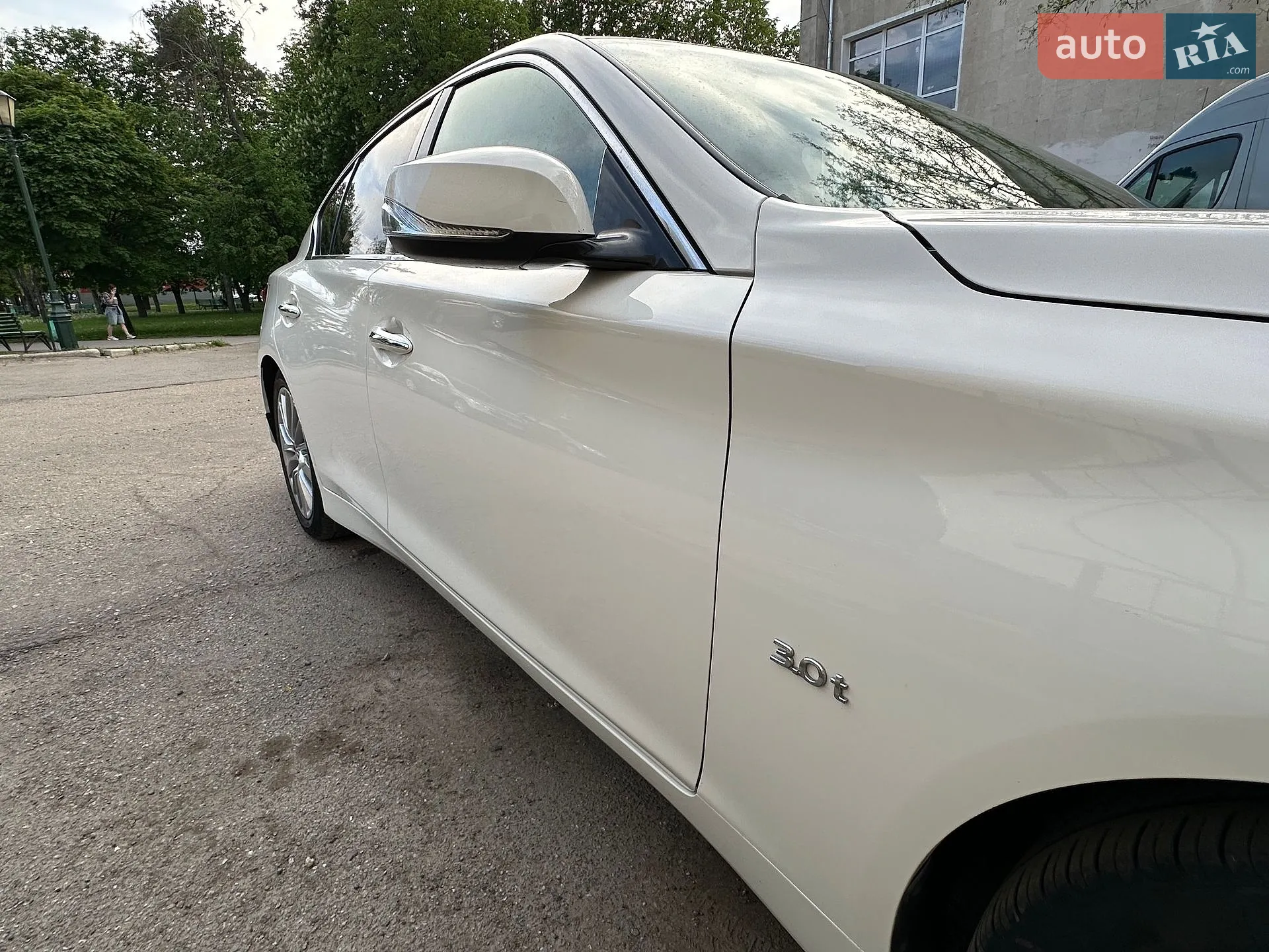 2017 Infiniti Q50 - мініатюра 11