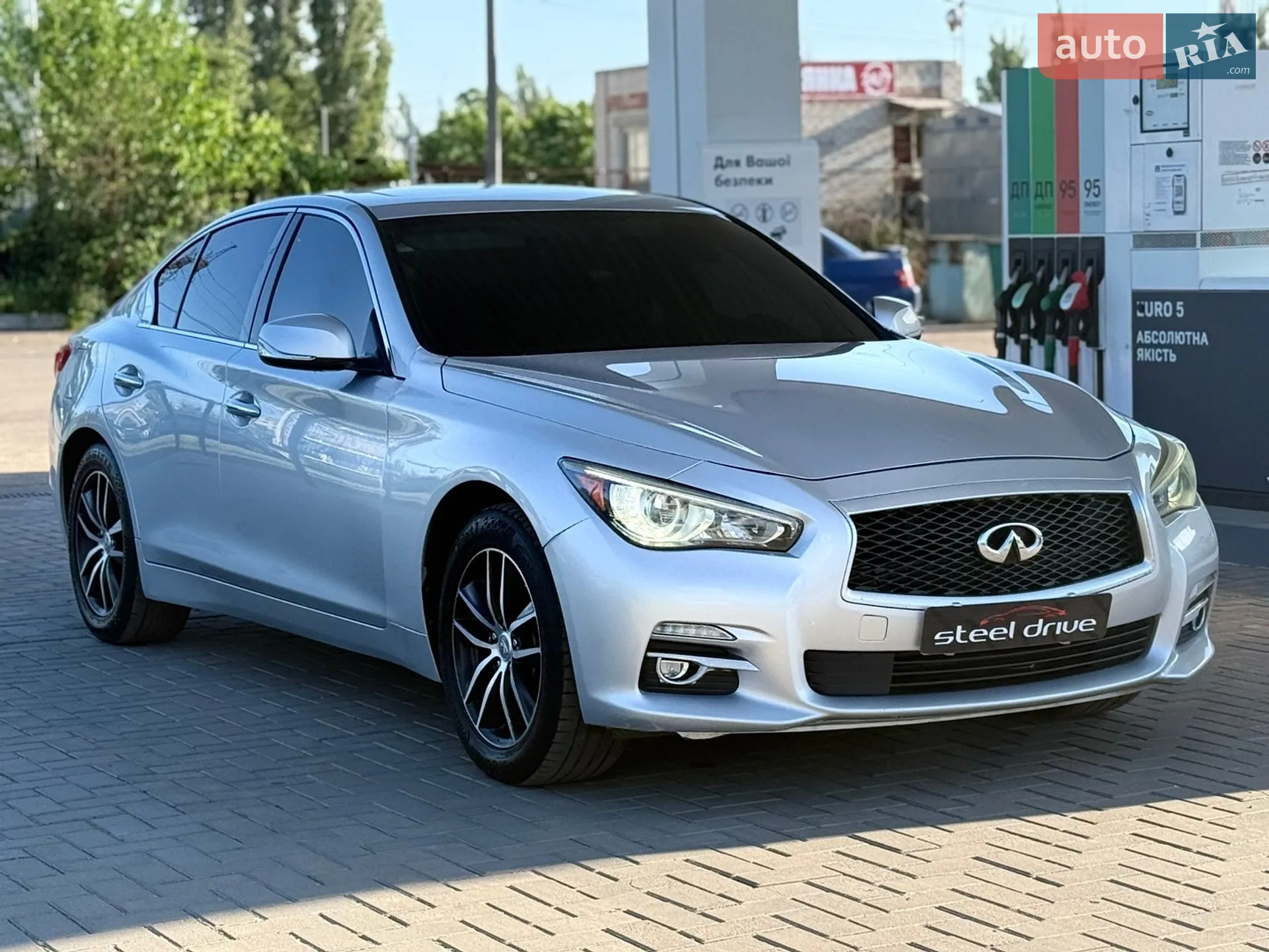 2016 Infiniti Q50 - мініатюра 3
