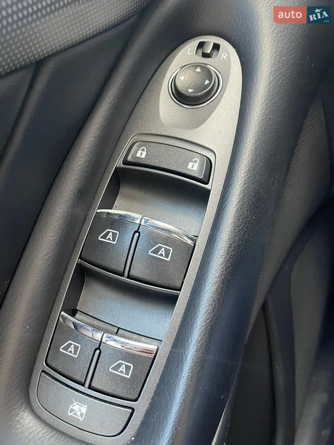 2017 Infiniti Q50 - мініатюра 20