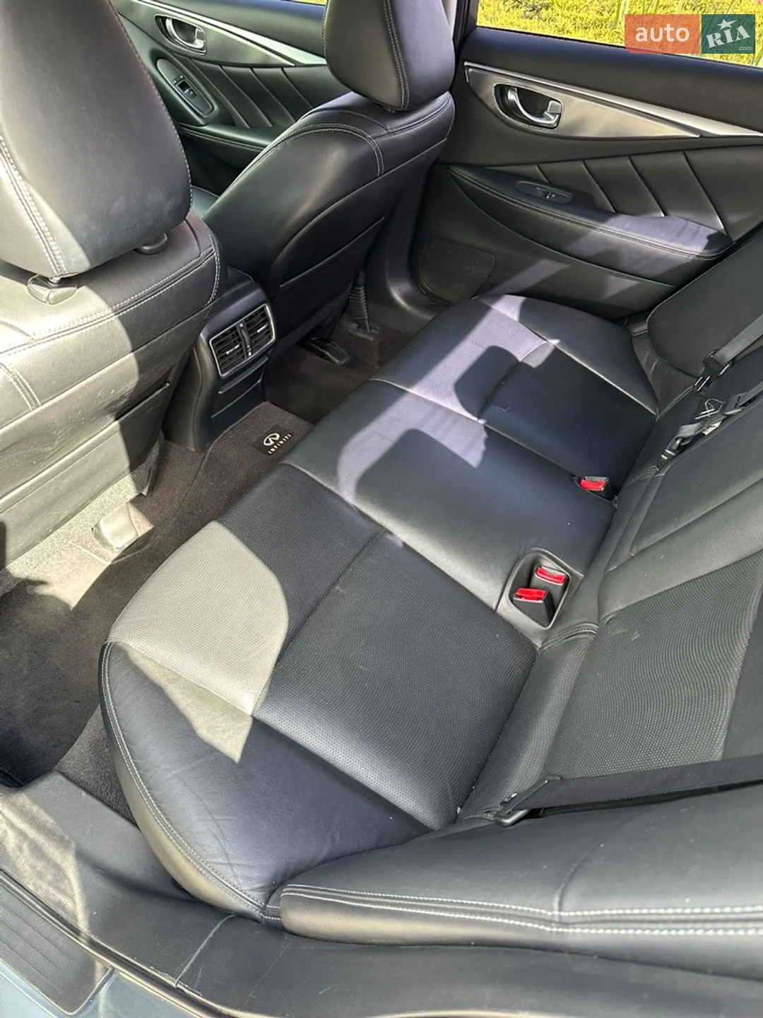 2015 Infiniti Q50 - мініатюра 10