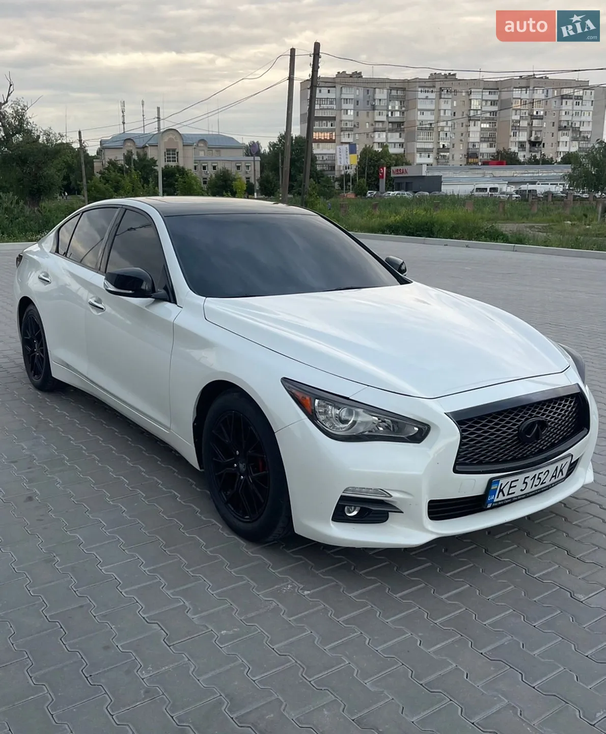 2015 Infiniti Q50 - фото 1