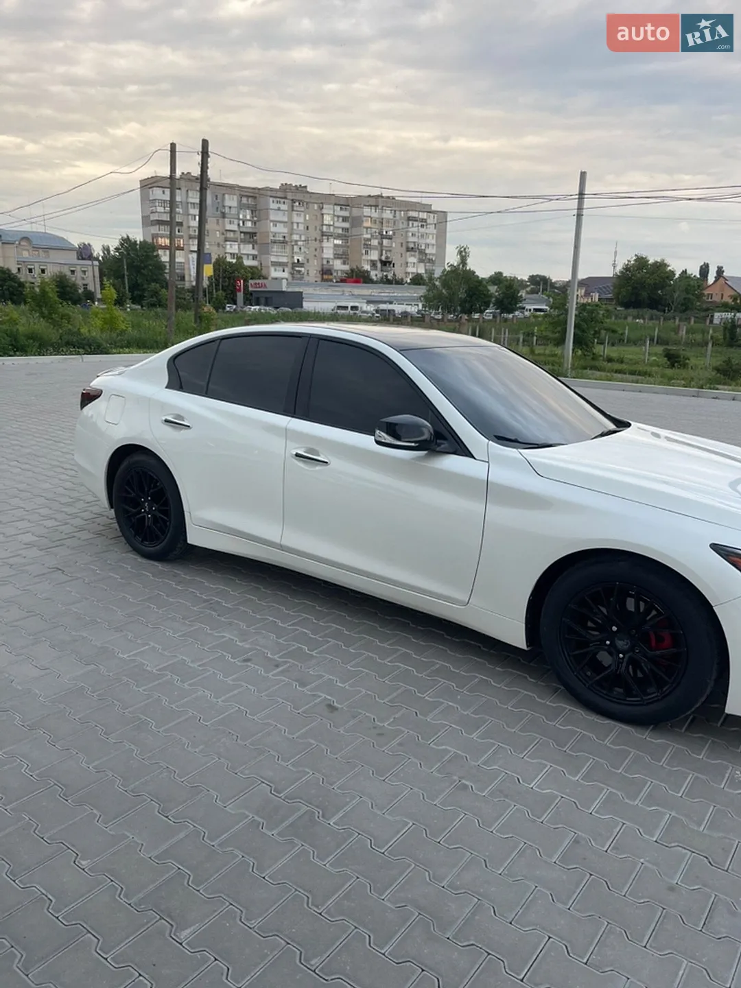 2015 Infiniti Q50 - мініатюра 3