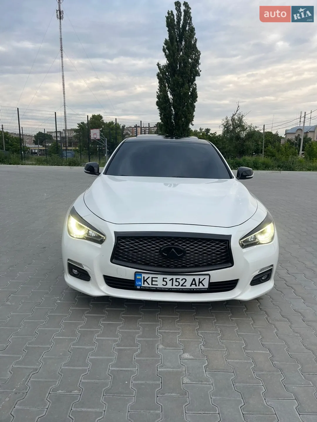 2015 Infiniti Q50 - мініатюра 13