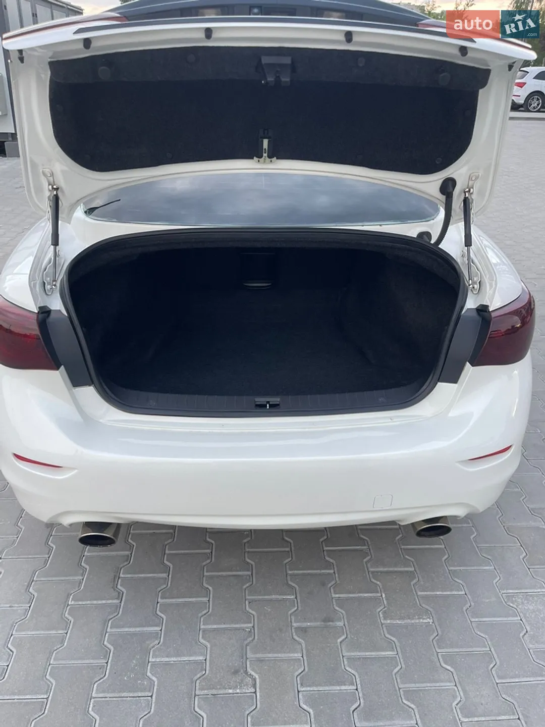2015 Infiniti Q50 - мініатюра 21