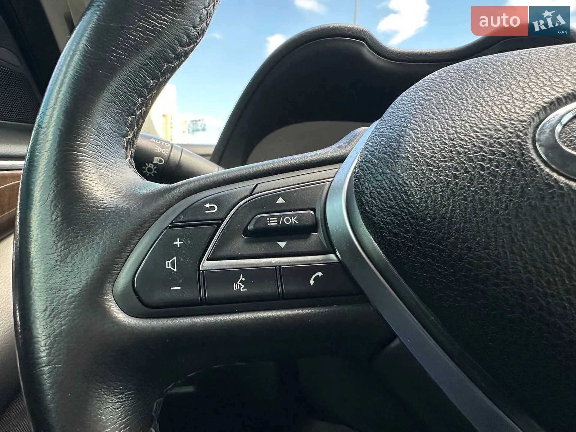 2019 Infiniti Q50 - мініатюра 17