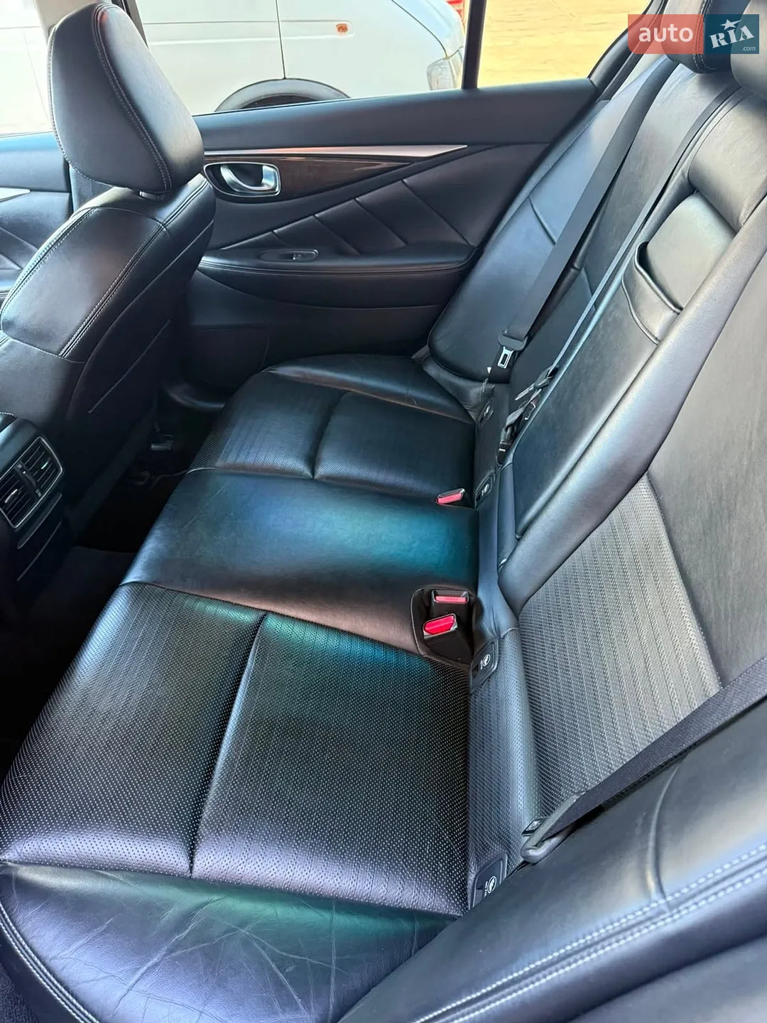 2015 Infiniti Q50 - мініатюра 14