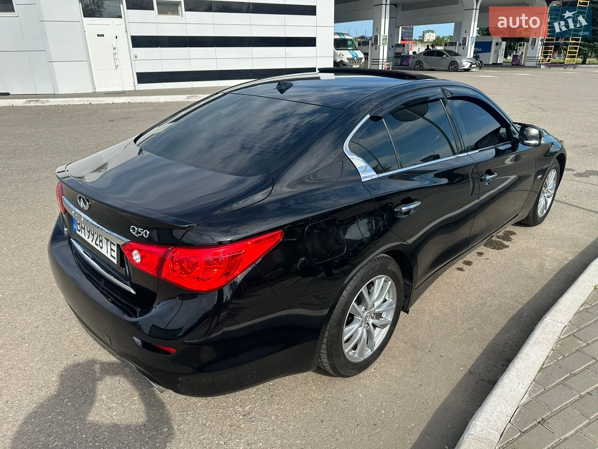 2017 Infiniti Q50 - мініатюра 18