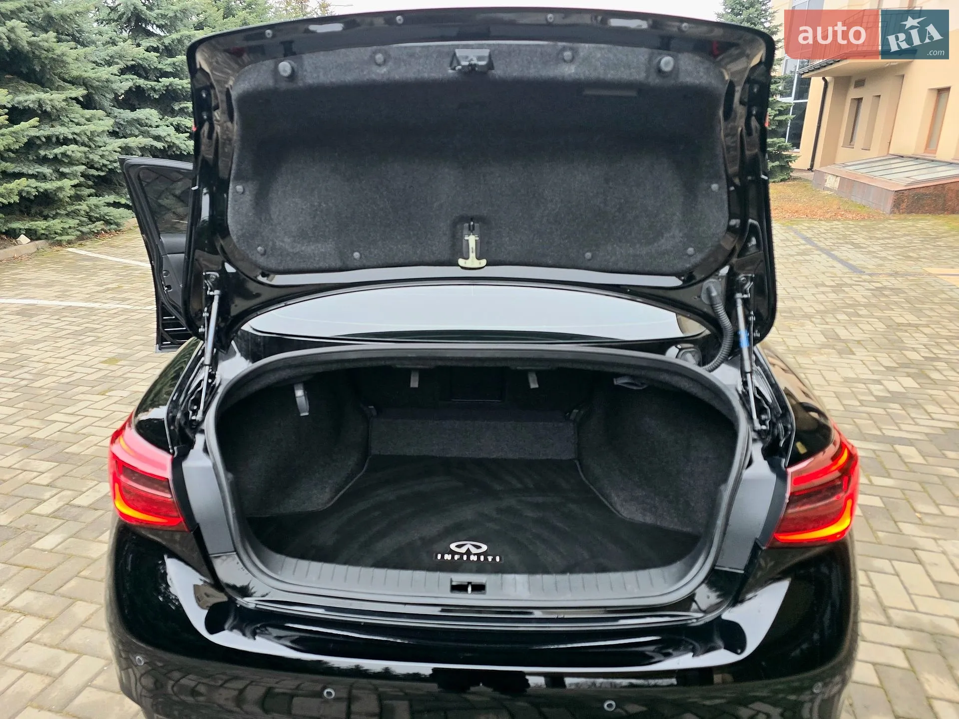 2022 Infiniti Q50 - мініатюра 31
