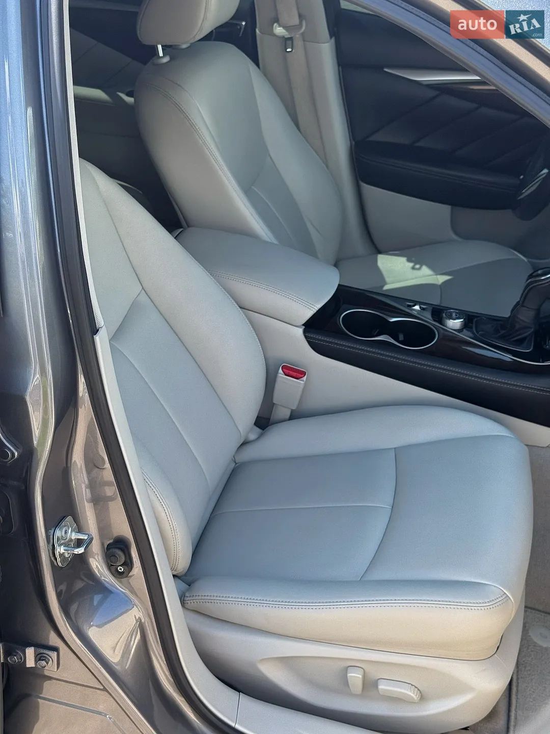 2017 Infiniti Q50 - мініатюра 18