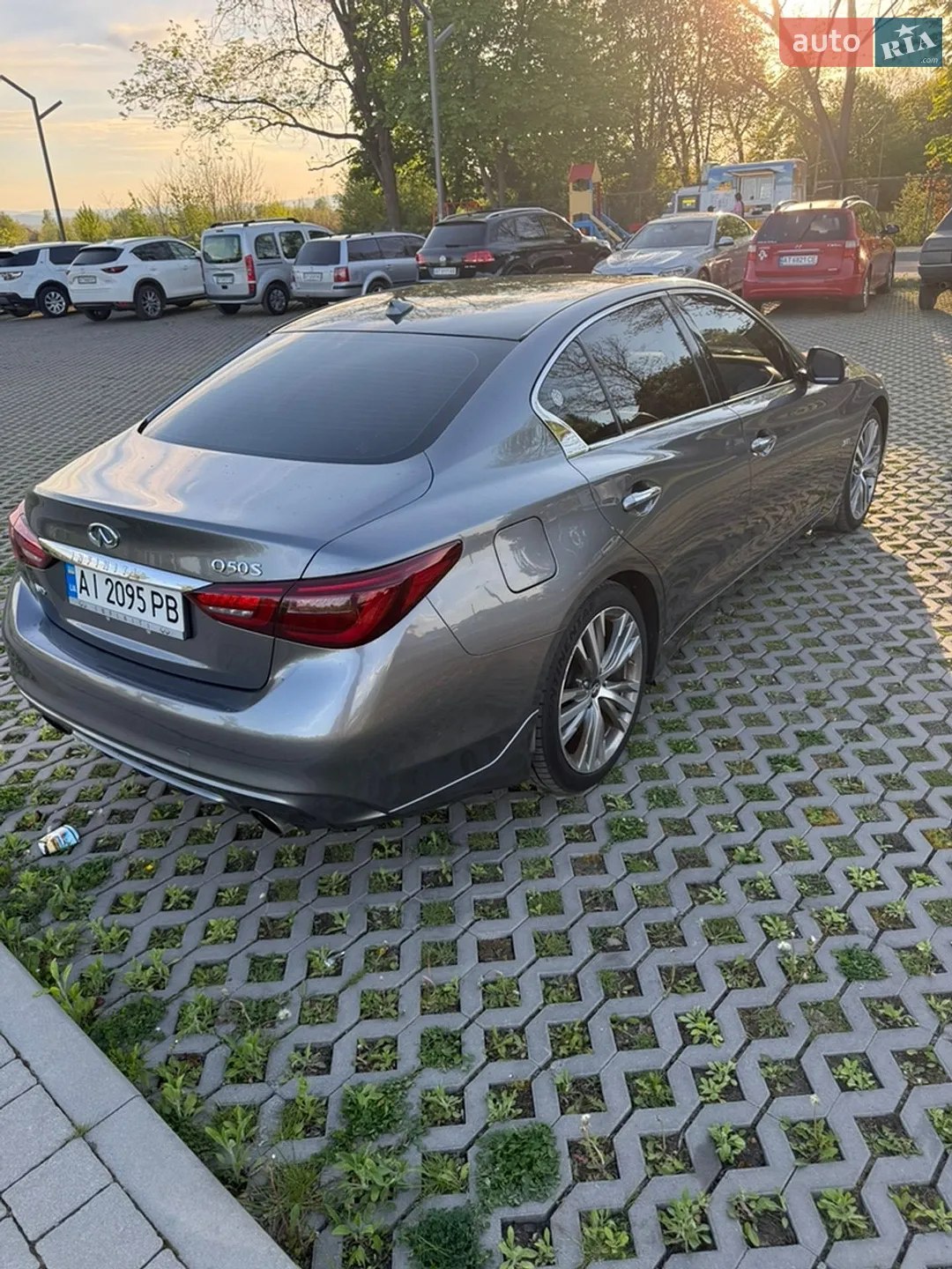2017 Infiniti Q50 - мініатюра 8