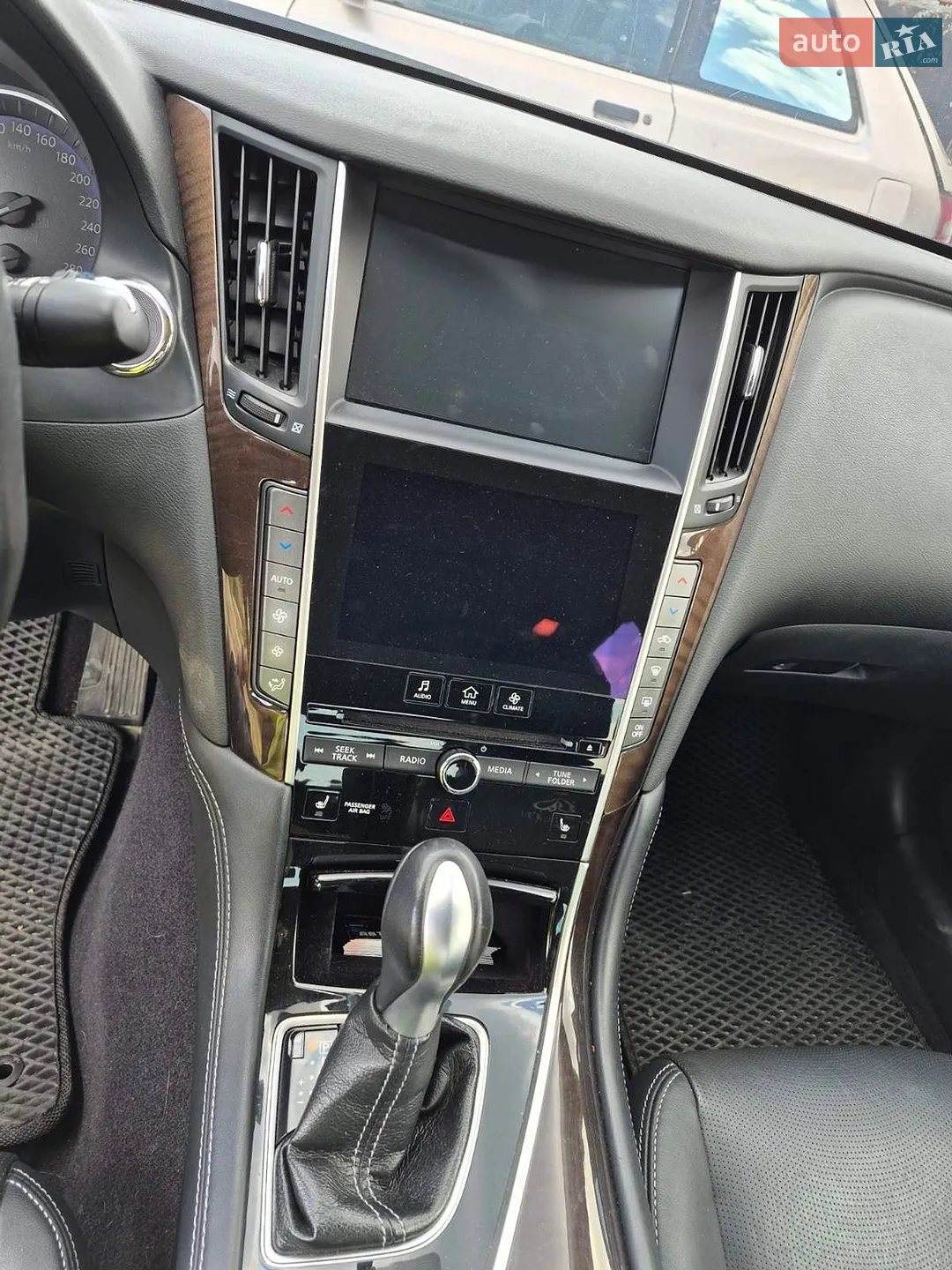 2015 Infiniti Q50 - мініатюра 9