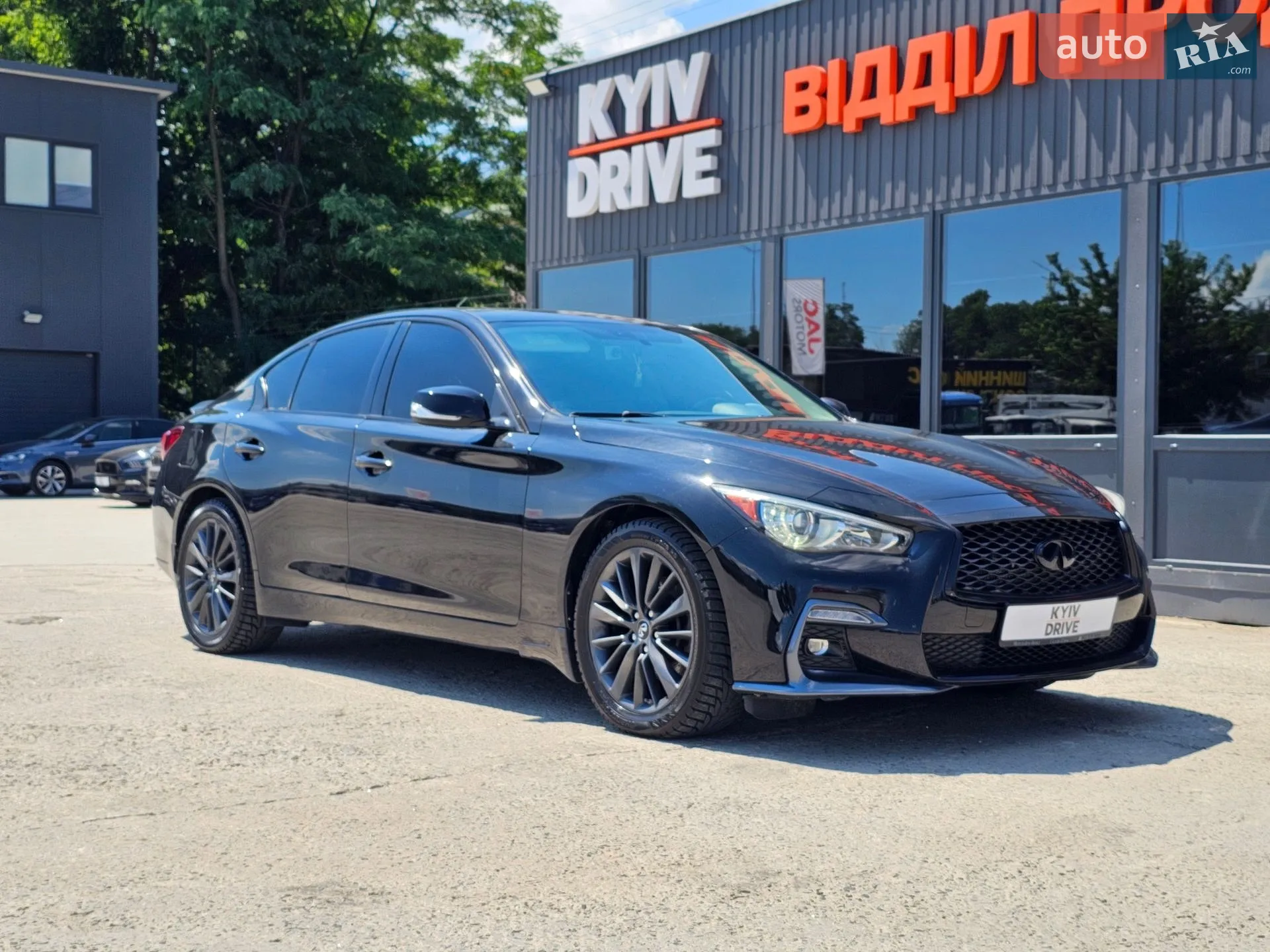 2017 Infiniti Q50 - мініатюра 3