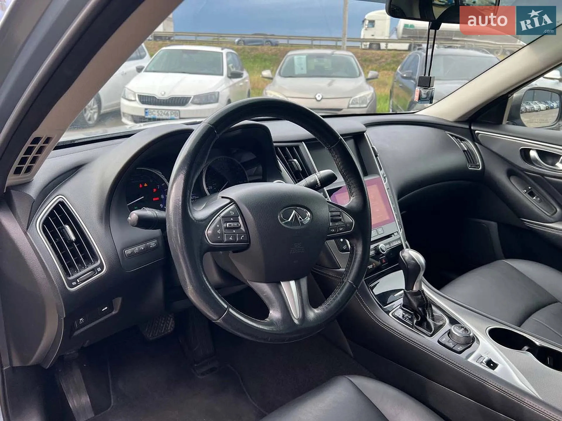 2015 Infiniti Q50 - мініатюра 19