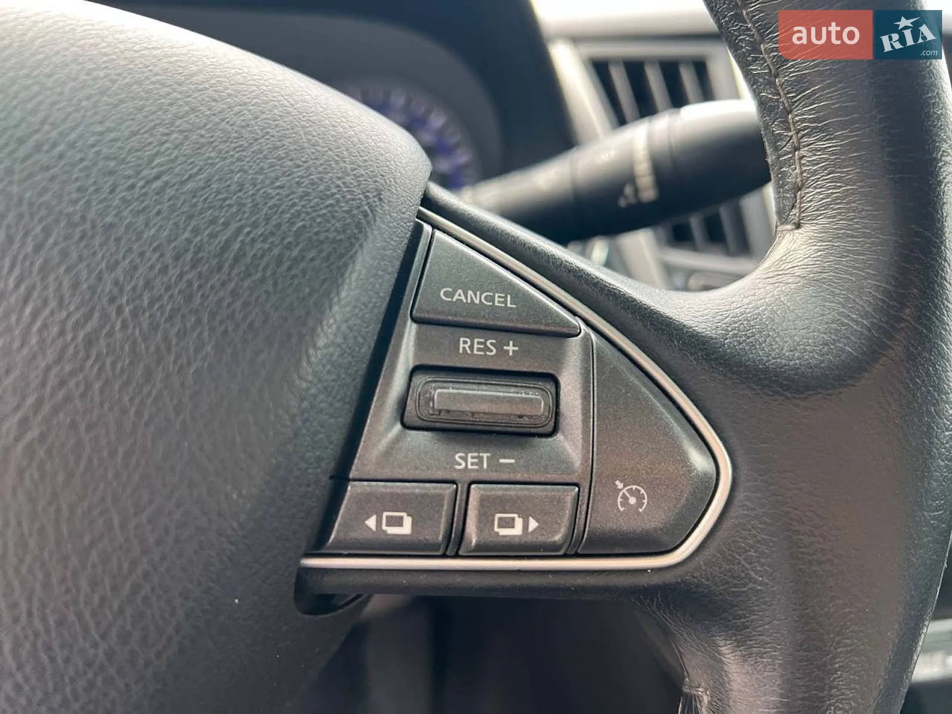 2015 Infiniti Q50 - мініатюра 25