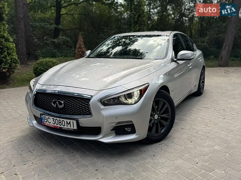 Infiniti Q50 2015