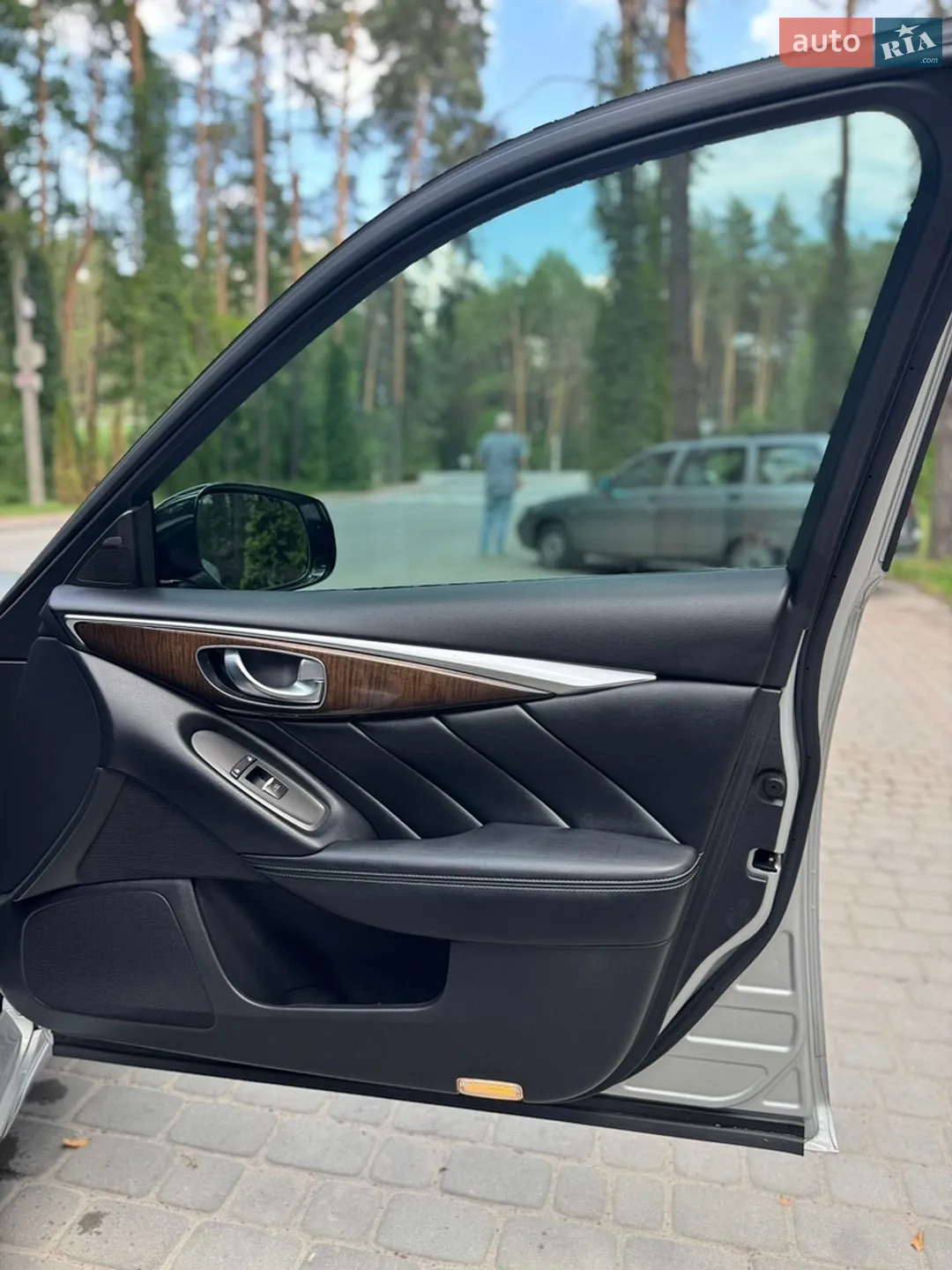 2015 Infiniti Q50 - мініатюра 16