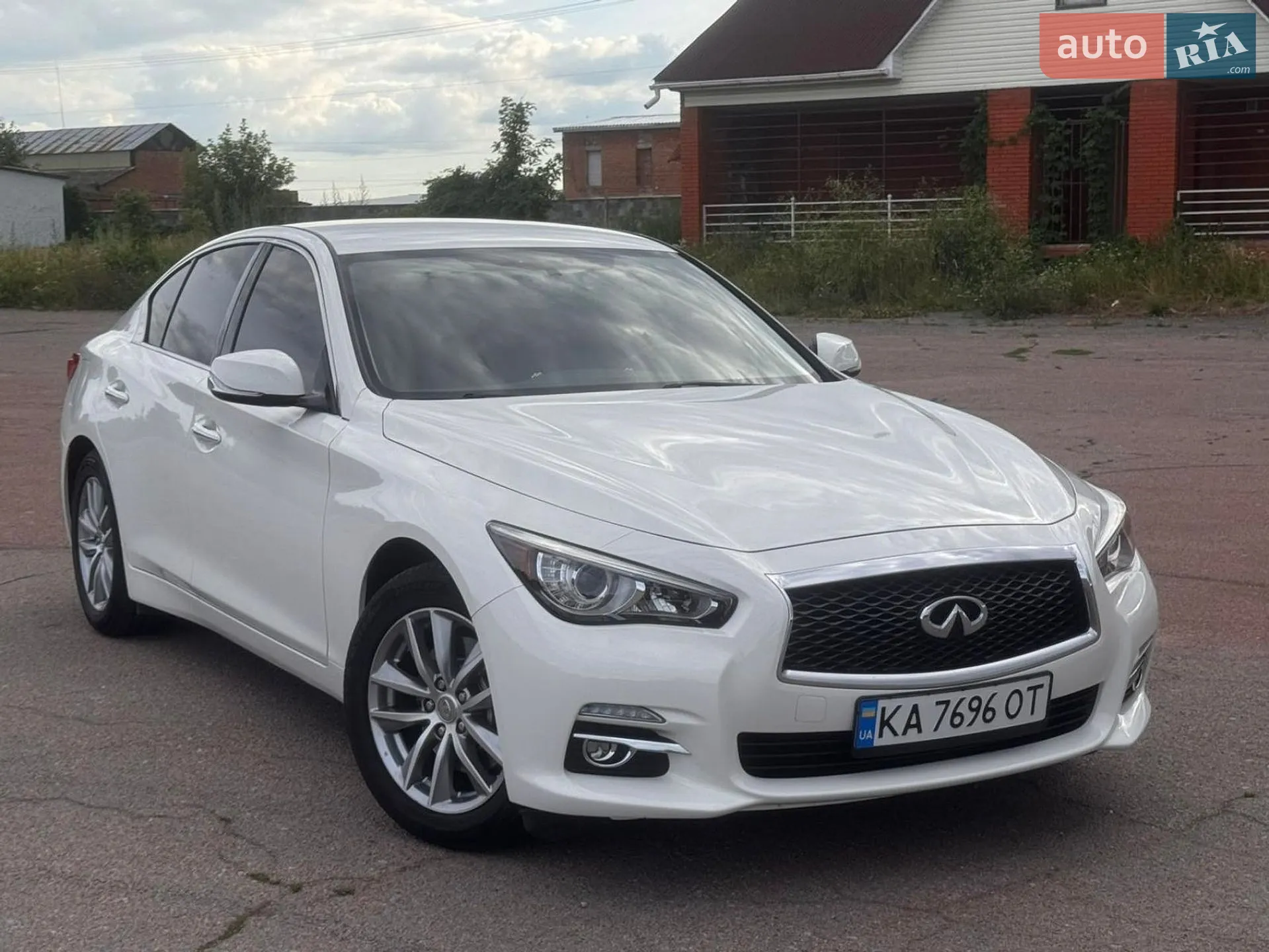 2017 Infiniti Q50 - мініатюра 16