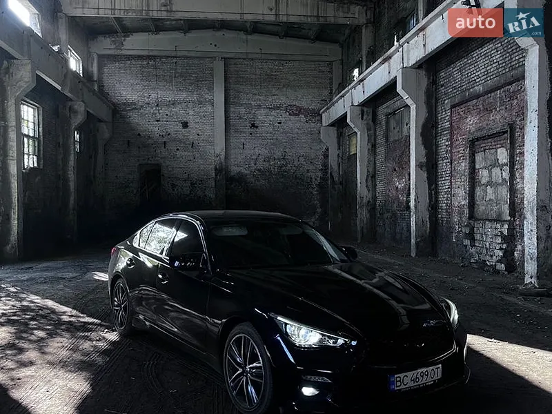 Infiniti Q50