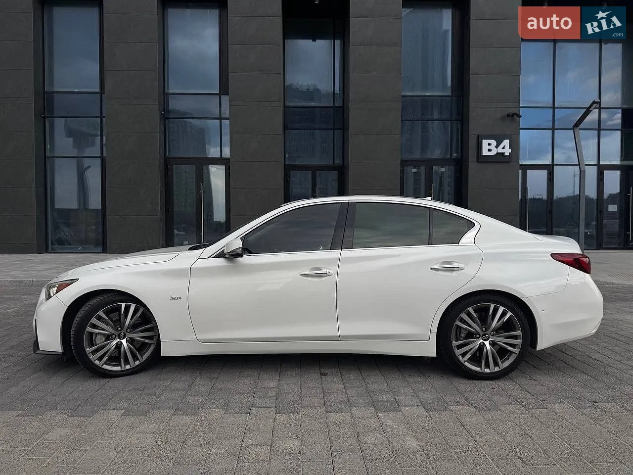2018 Infiniti Q50 - мініатюра 2