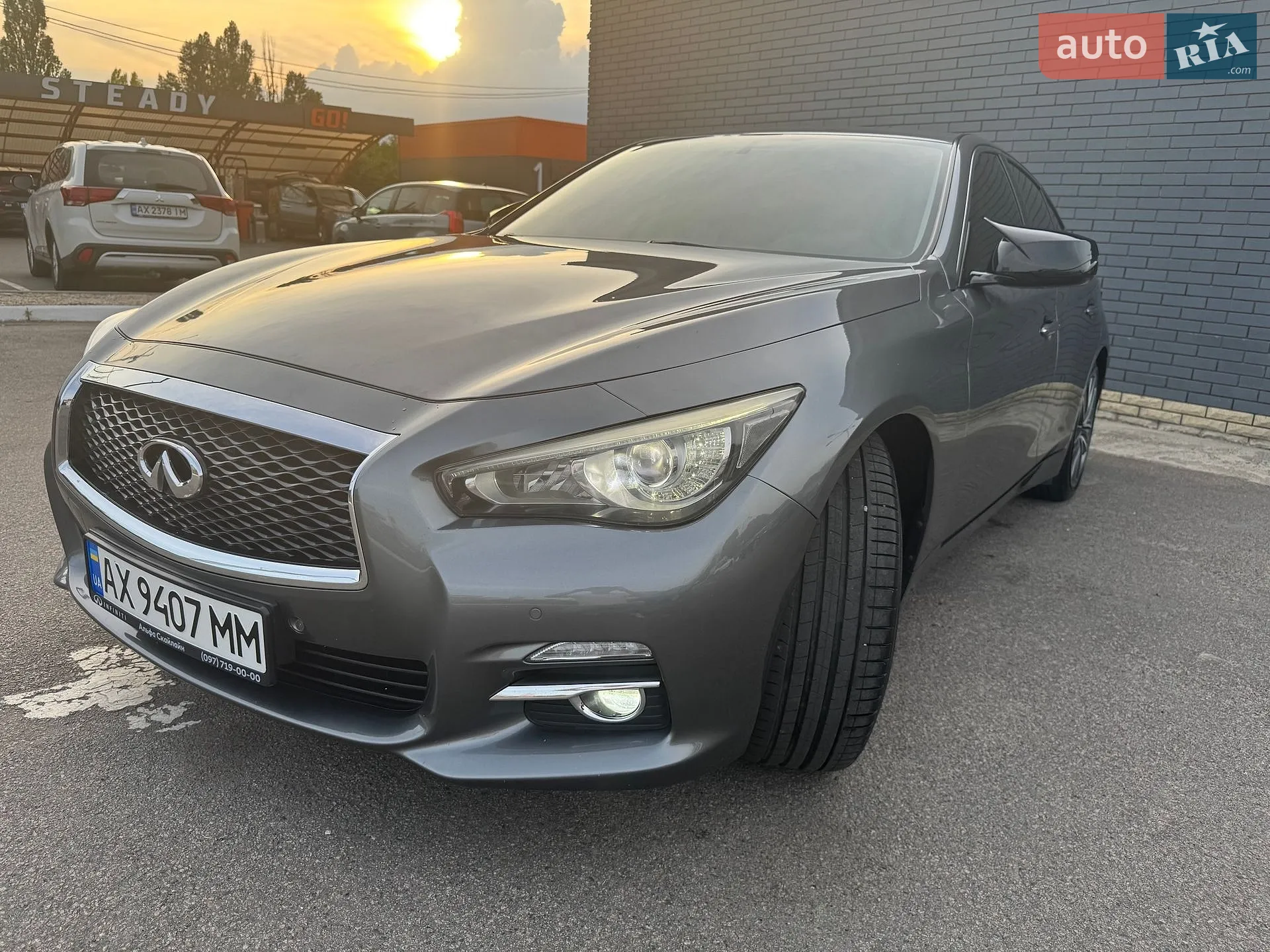2014 Infiniti Q50 - мініатюра 3
