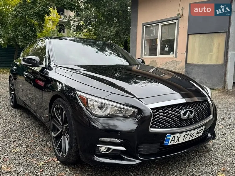 Infiniti Q50 2013