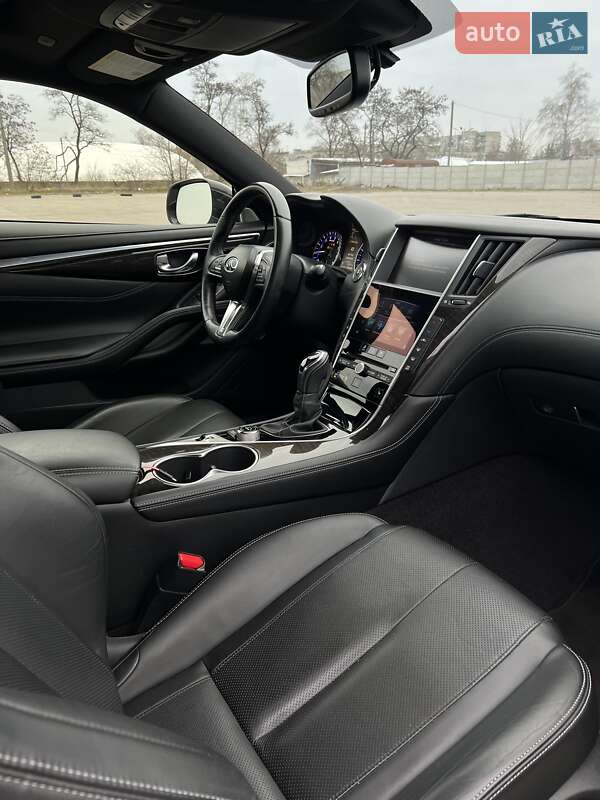 Купе Infiniti Q60 2017 в Кременчуці