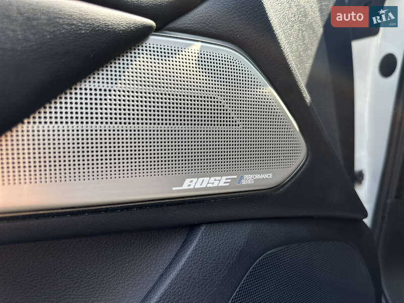 Купе Infiniti Q60 2019 в Львові