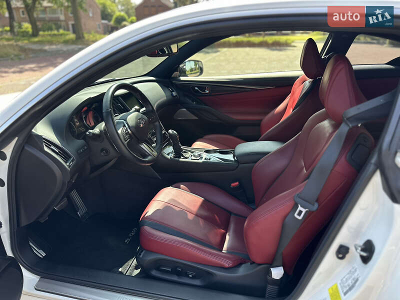 Купе Infiniti Q60 2019 в Львові