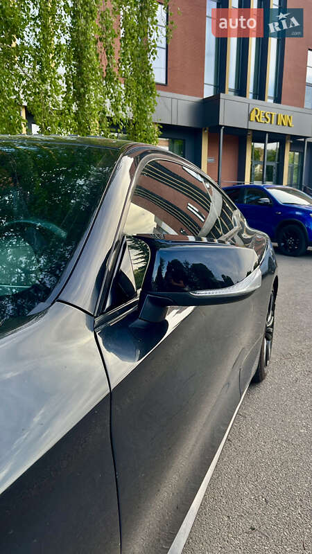 Купе Infiniti Q60 2017 в Черкассах