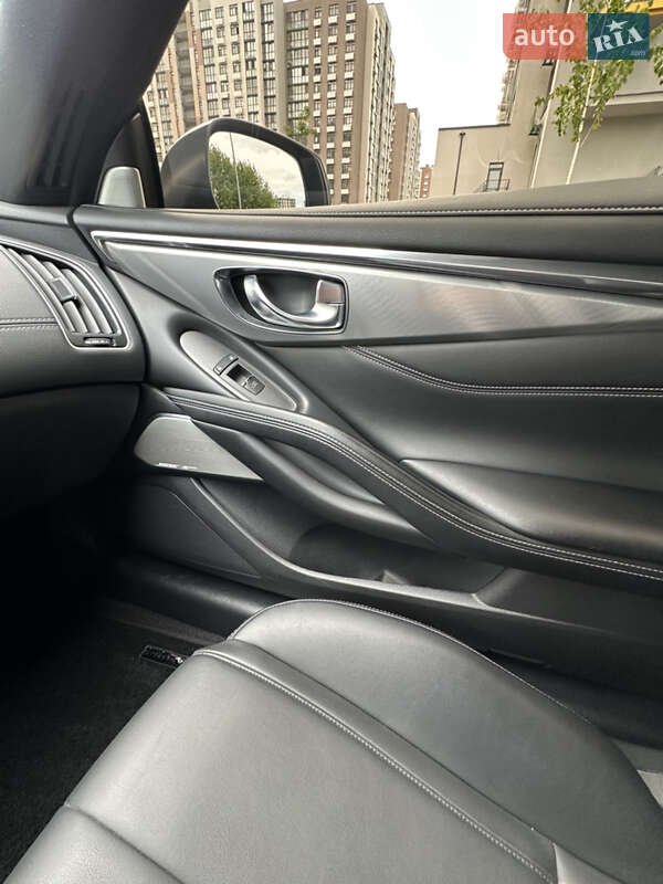 Купе Infiniti Q60 2019 в Києві