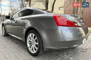 Купе Infiniti Q60 2015 в 